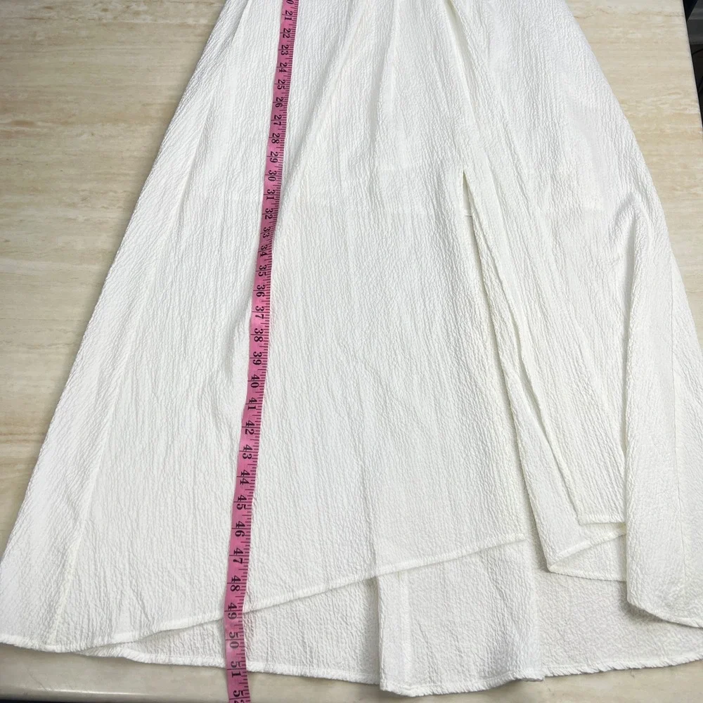 ASTR The Label White Textured Maxi Dress V-Neck Ruffle Sleeve ACDR100531 Small